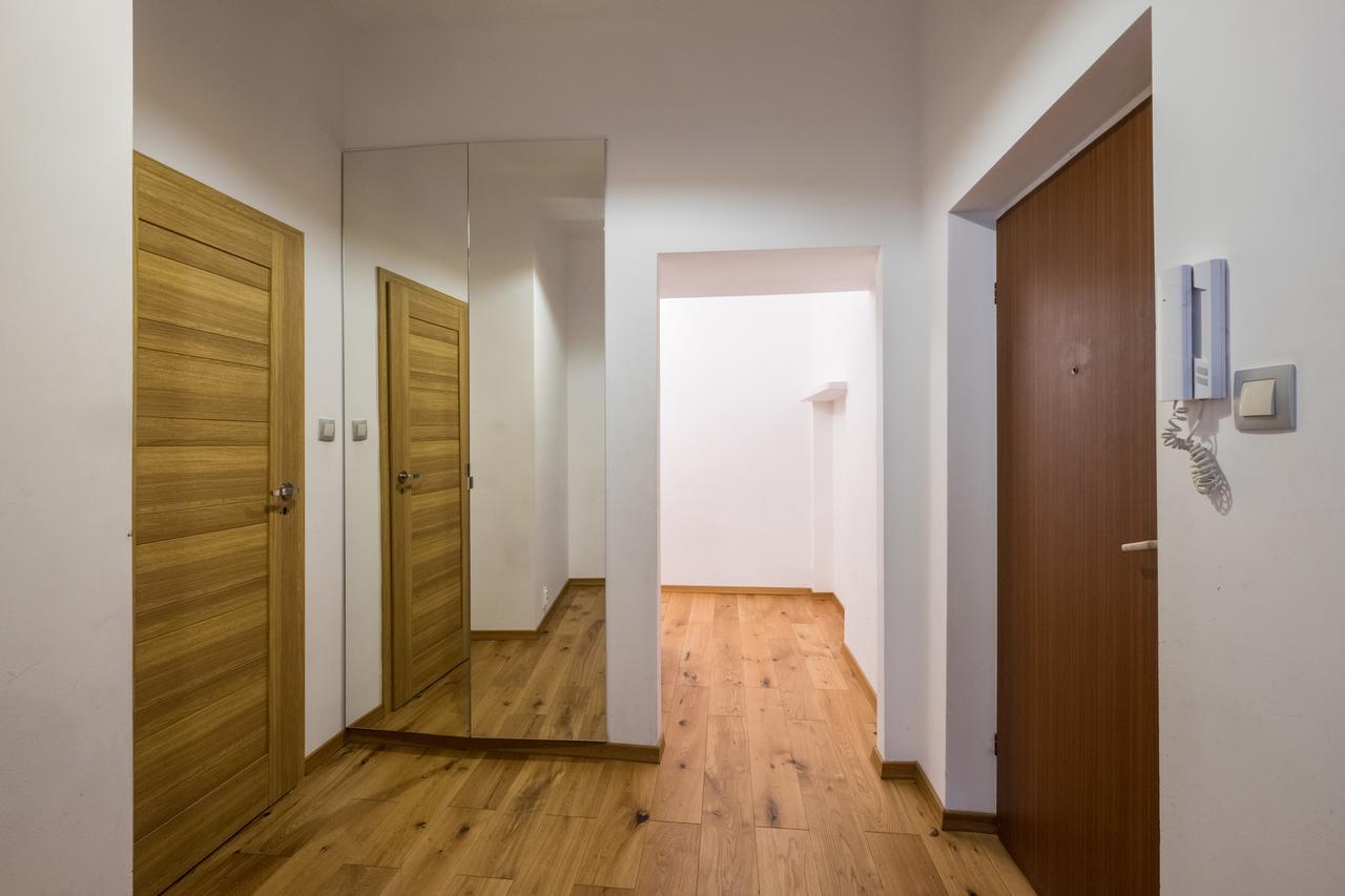 Prudentia Apartments Krzywe Kolo Варшава Экстерьер фото